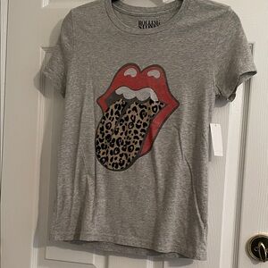$28 msrp nwt Lucky Brand Gray Rolling Stones Graphic Tee sz xs